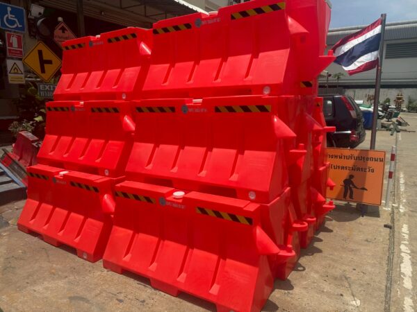 แบริเออร์น้ำ (Barrier) แผงกั้นจราจรพลาสติกใส่น้ำ - Image 2