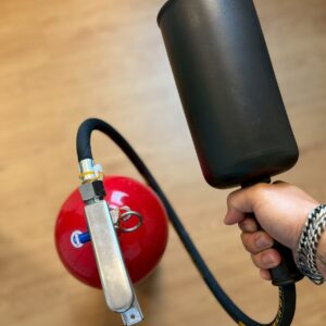 Alternative view of ถังดับเพลิงก๊าซคาร์บอนไดออกไซด์ | Carbon Dioxide Fire Extinguisher