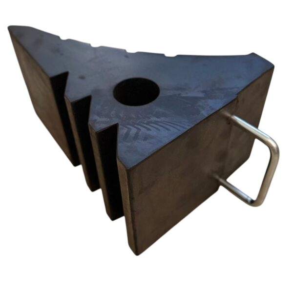 ยางหนุนล้อ 13x27x18 cm (ที่จับเหล็ก) - Image 2