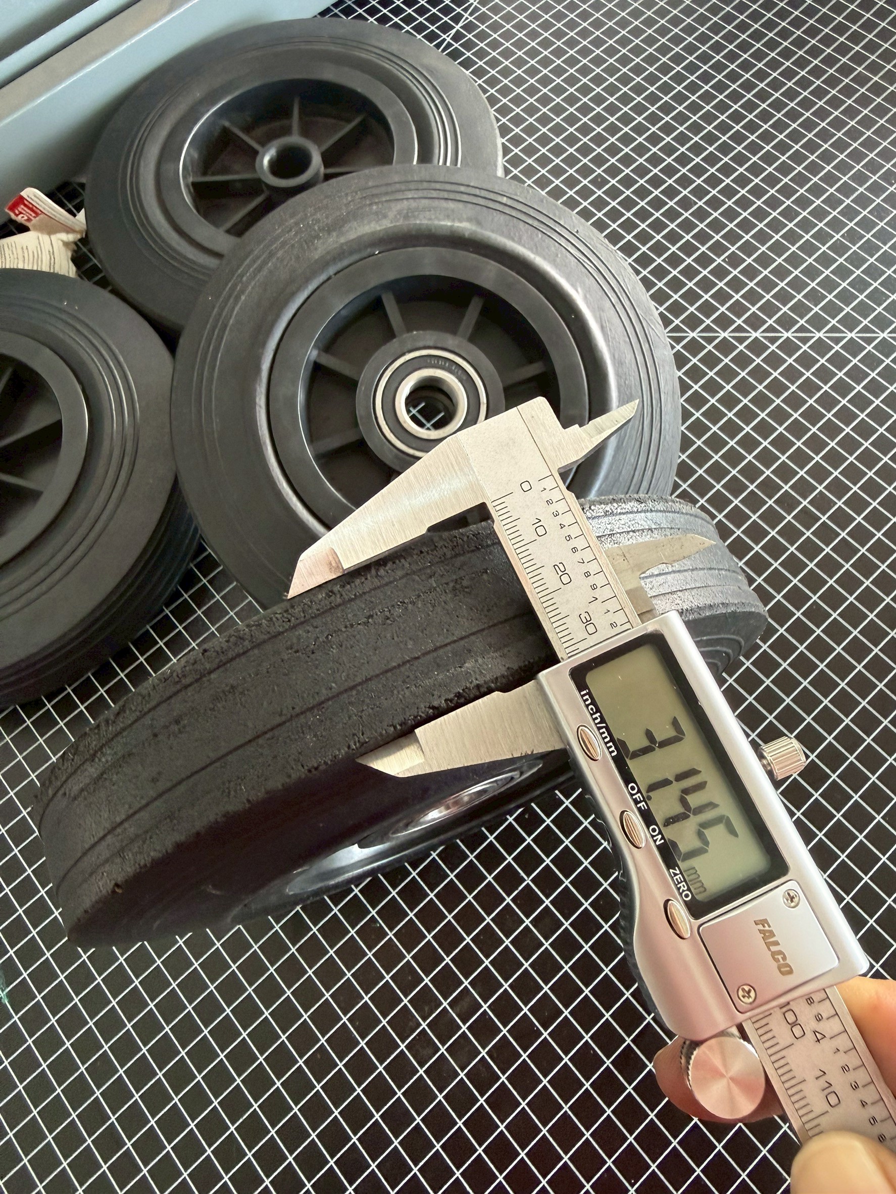 ล้อยางไนล่อน 8 นิ้ว (แกนลูกปืน) | Heavy Duty Nylon Caster - Image 3
