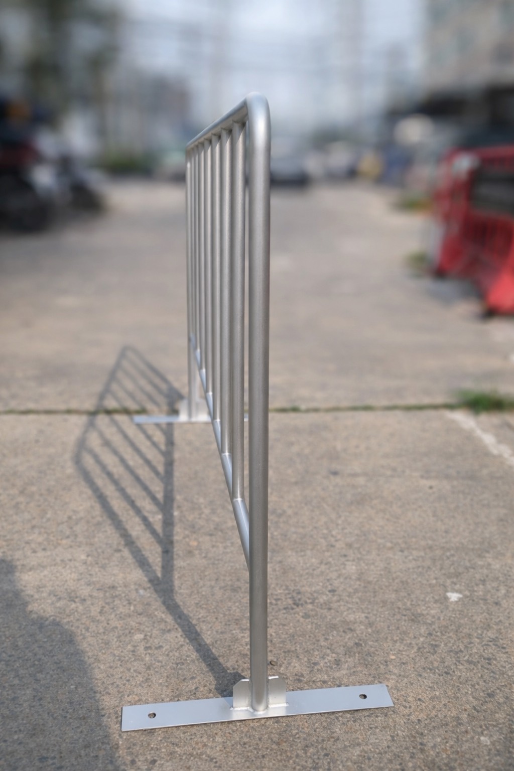 แผงกั้นเหล็กฐานเรียบ | Steel Barrier with Flat Base - Image 3