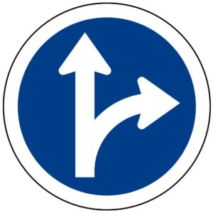 ป้ายให้ตรงไปหรือเลี้ยวขวา [บ.47] | Proceed straight or turn right Sign