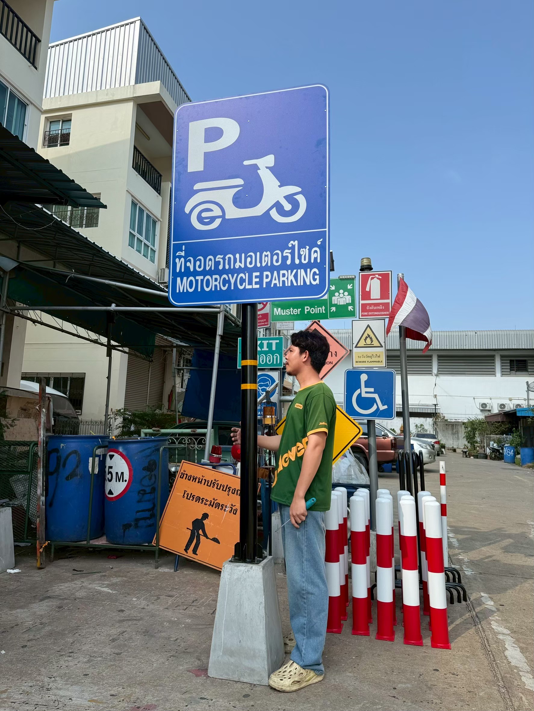 ชุดเสาพร้อมตอม่อ | Steel Pole with Concrete Base - Image 3