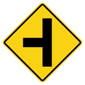 ป้ายเตือนทางโทแยกทางเอกทางซ้าย [ต.13] | Side road ahead sign.
