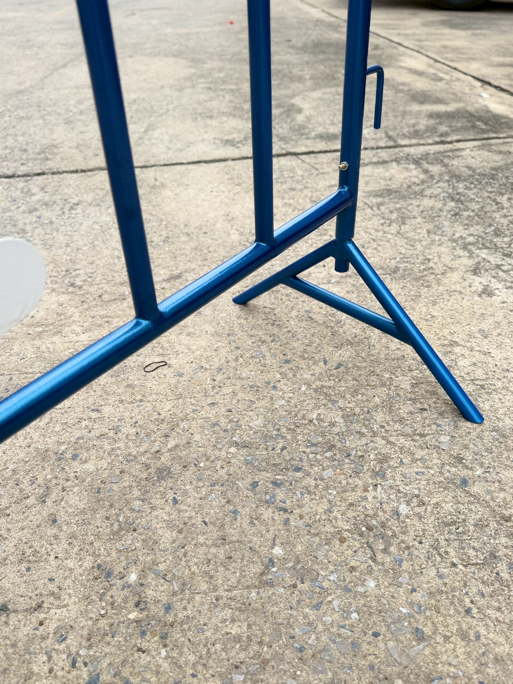 แผงกั้นที่จอดรถคนพิการ | Accessible Parking Barricade - Image 3