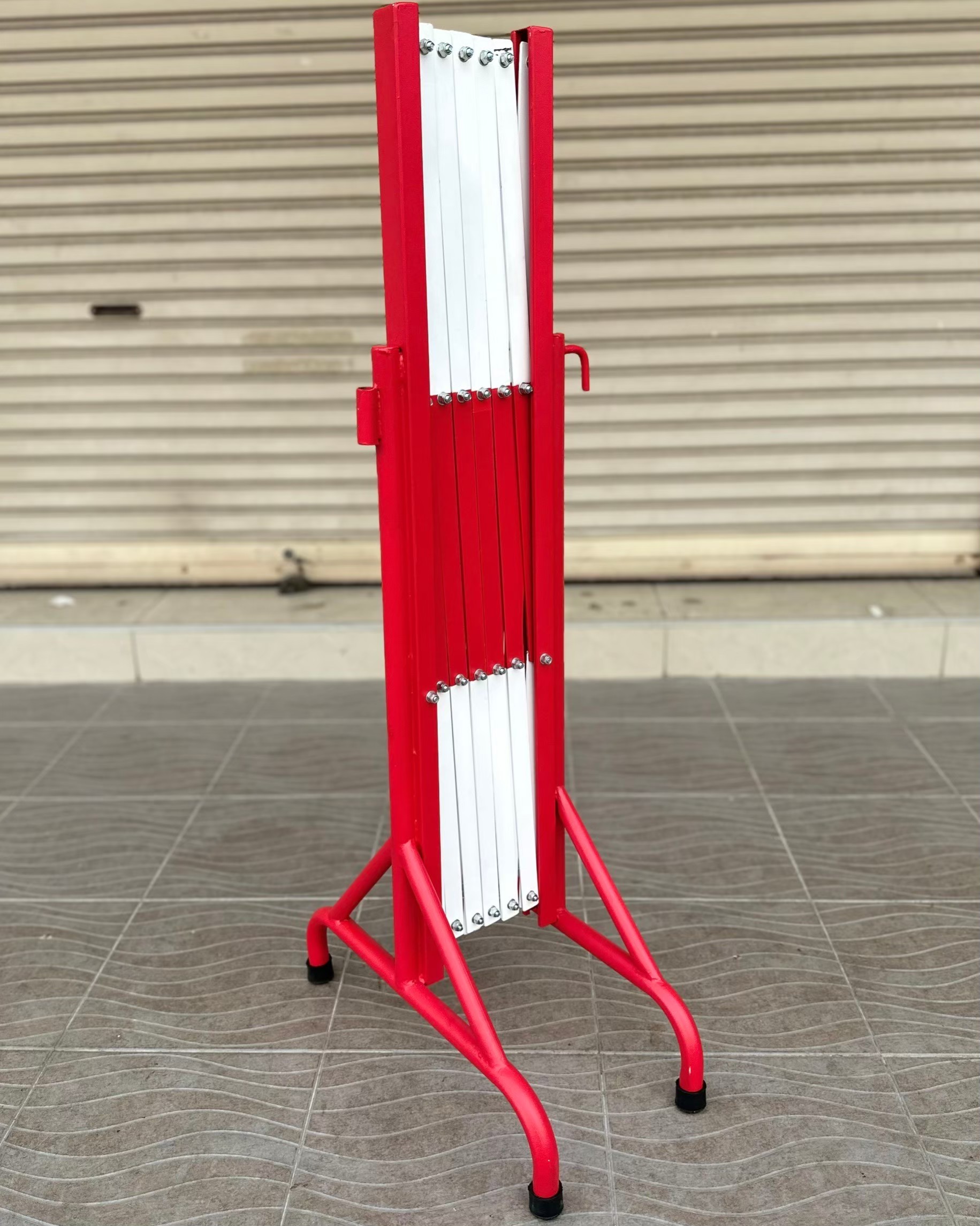 แผงกั้นยืดหดแบบตั้งพื้น | Expandable Safety Barrier - Image 2