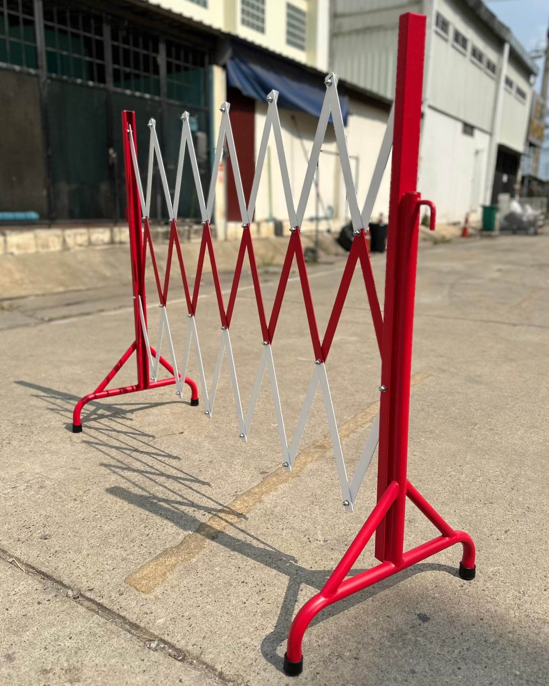 แผงกั้นยืดหดแบบตั้งพื้น | Expandable Safety Barrier - Image 5
